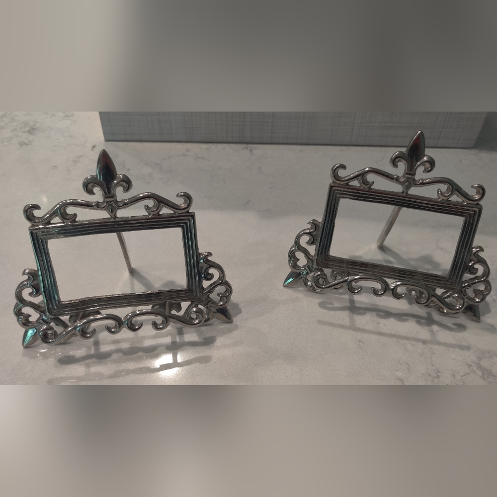 Set Of 2 Place Card Holder Slot for Name Card Fleur De Lis Or Business Card